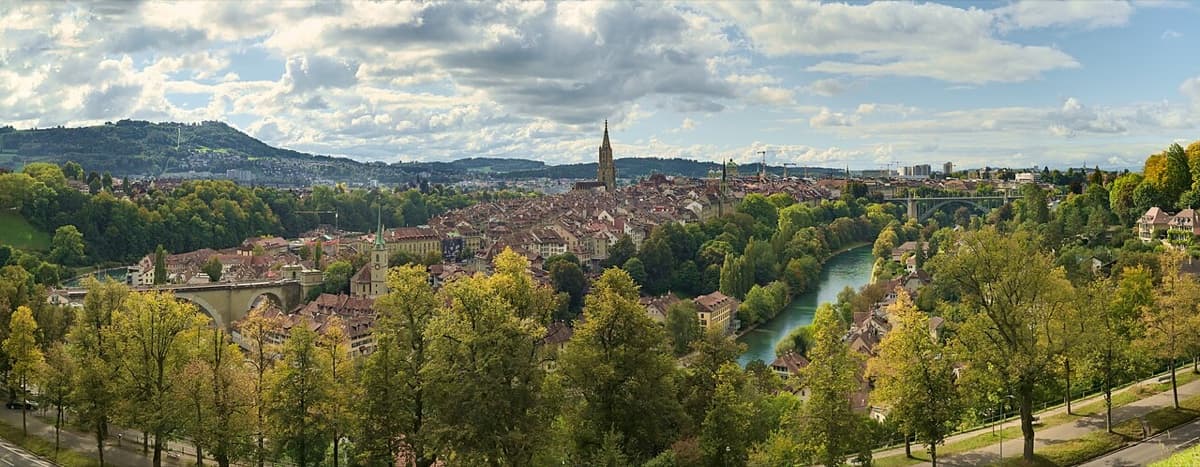 Vue panoramique de Berne - ville ou le service de garde dentaire fonctionne 7 jours sur 7